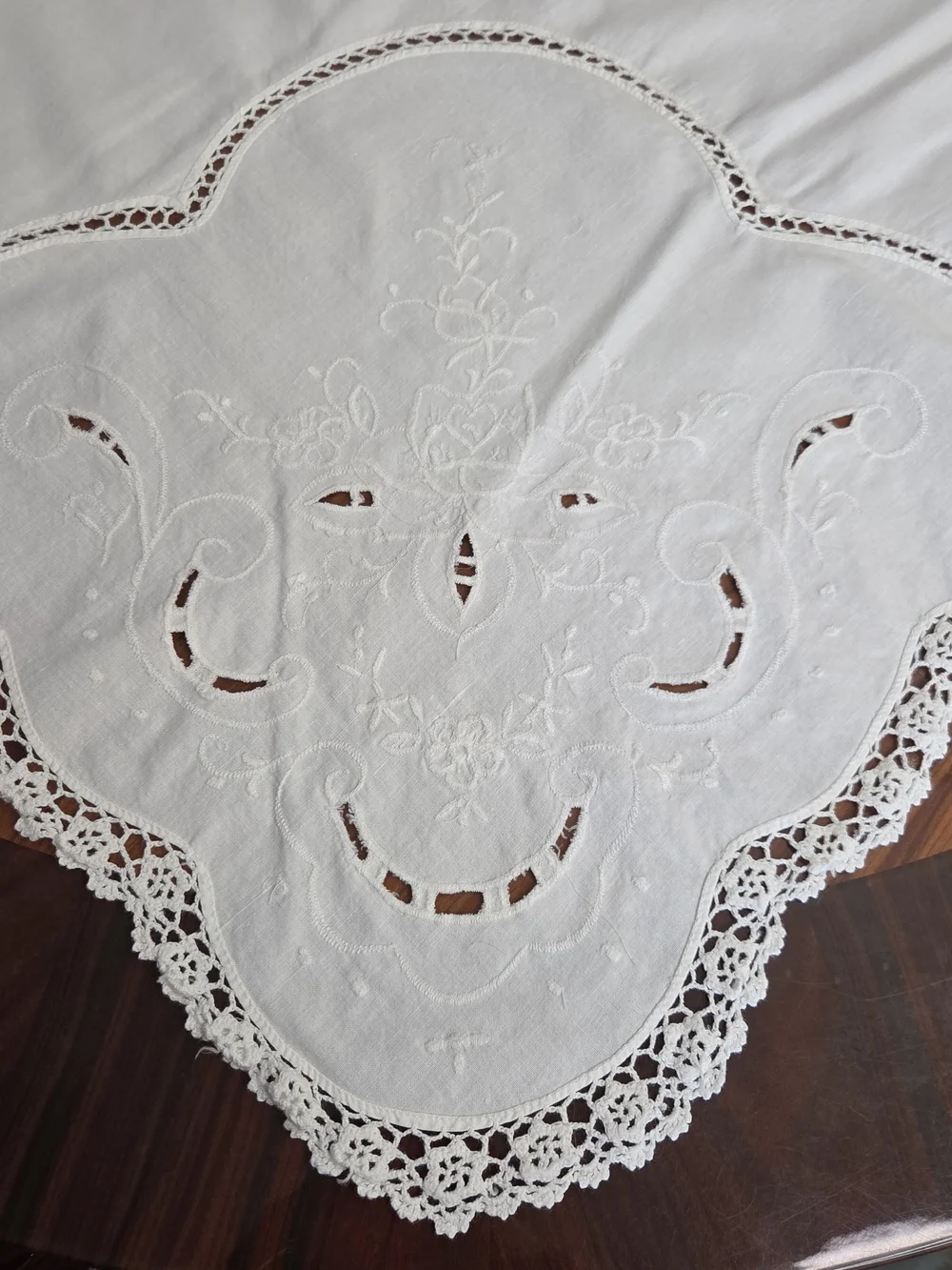 VTG Handmade White Cotton Rectangular Cutwork Embroidered  Tablecloth 230x64